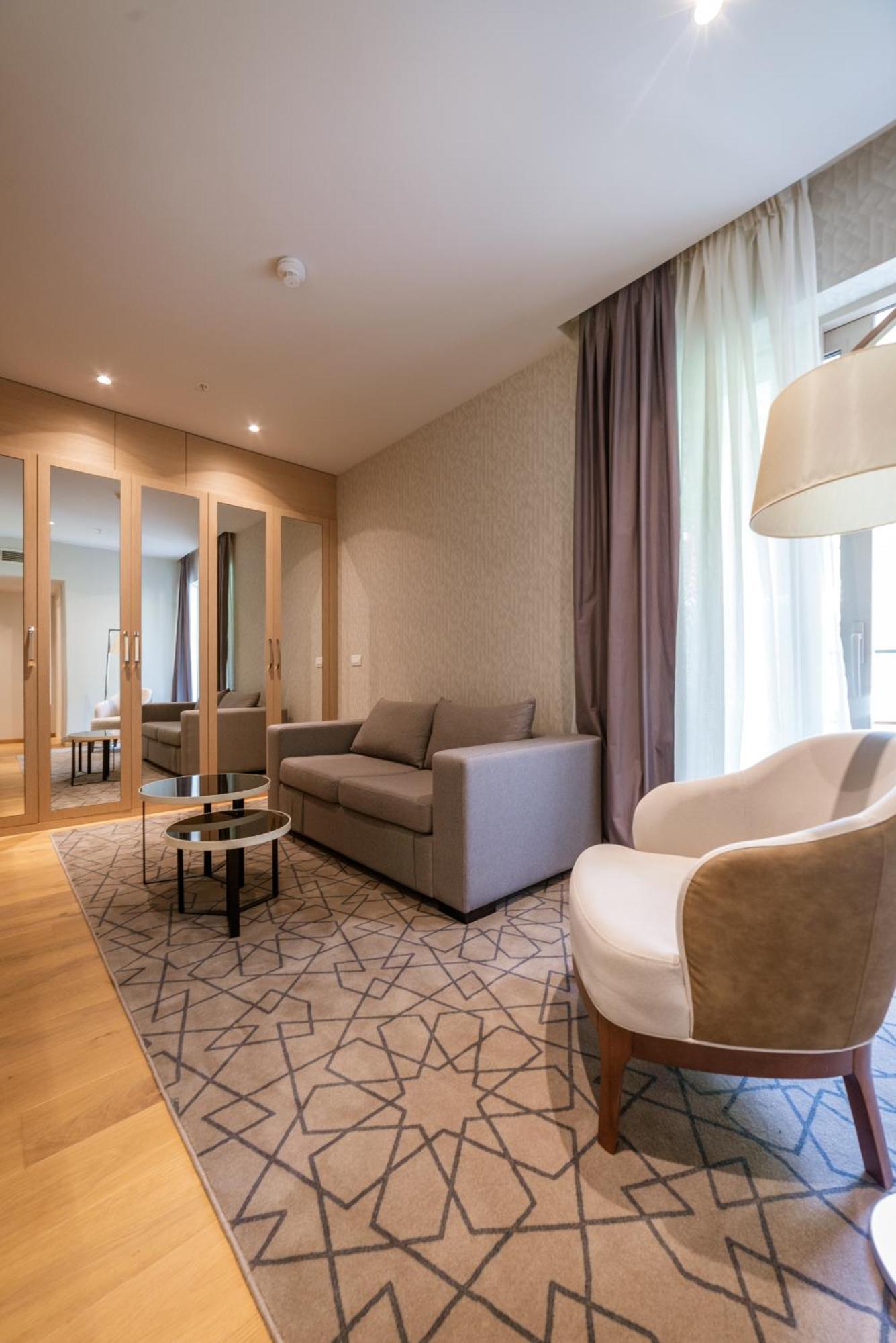 Отель Imperial Conference & 5*