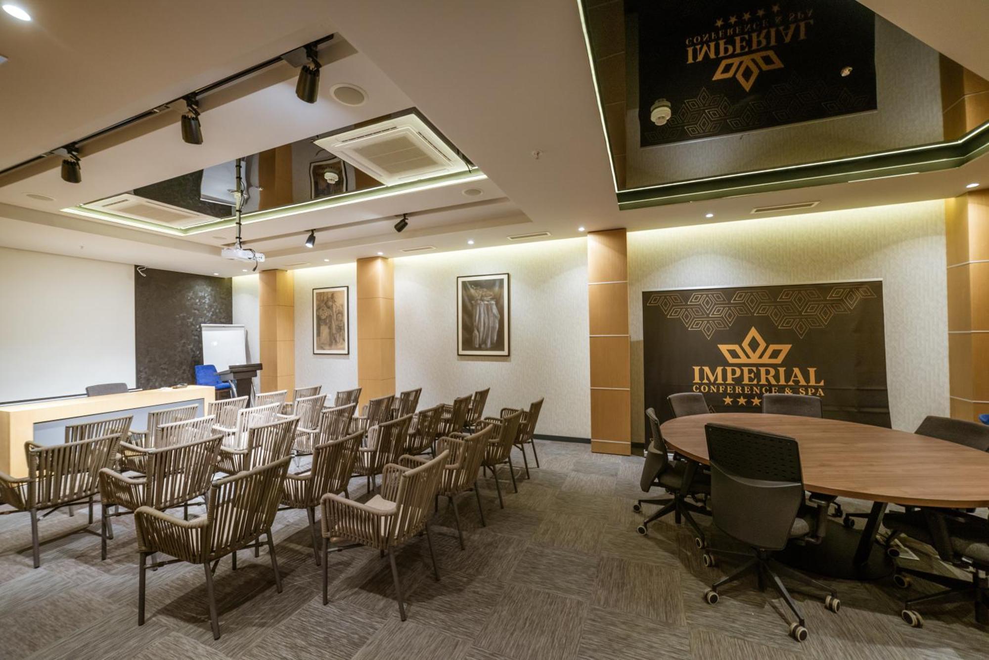 Отель Imperial Conference & 5*
