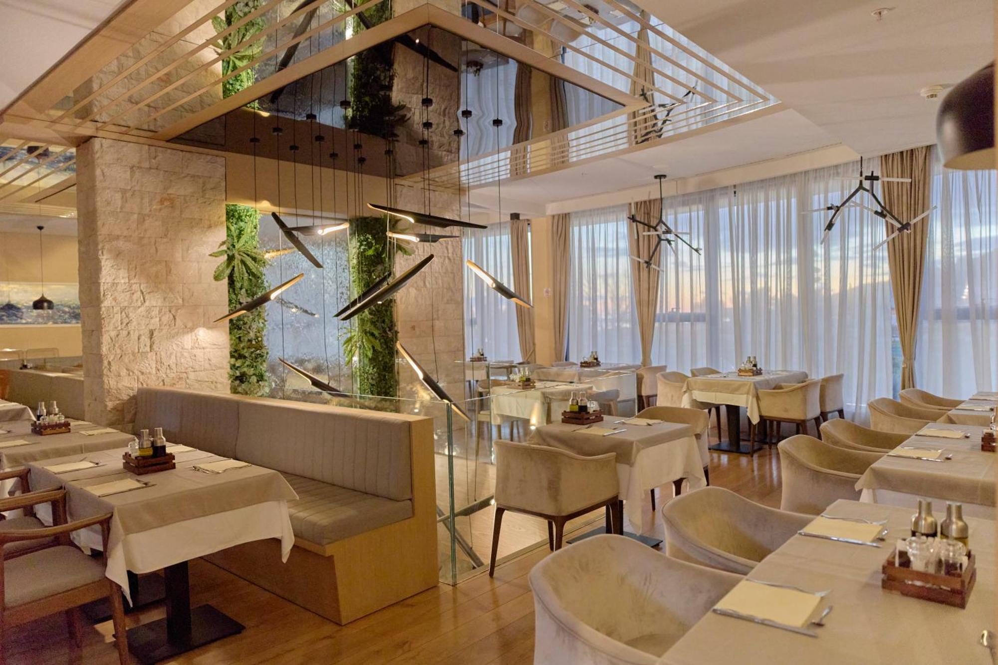 Отель Imperial Conference & 5*