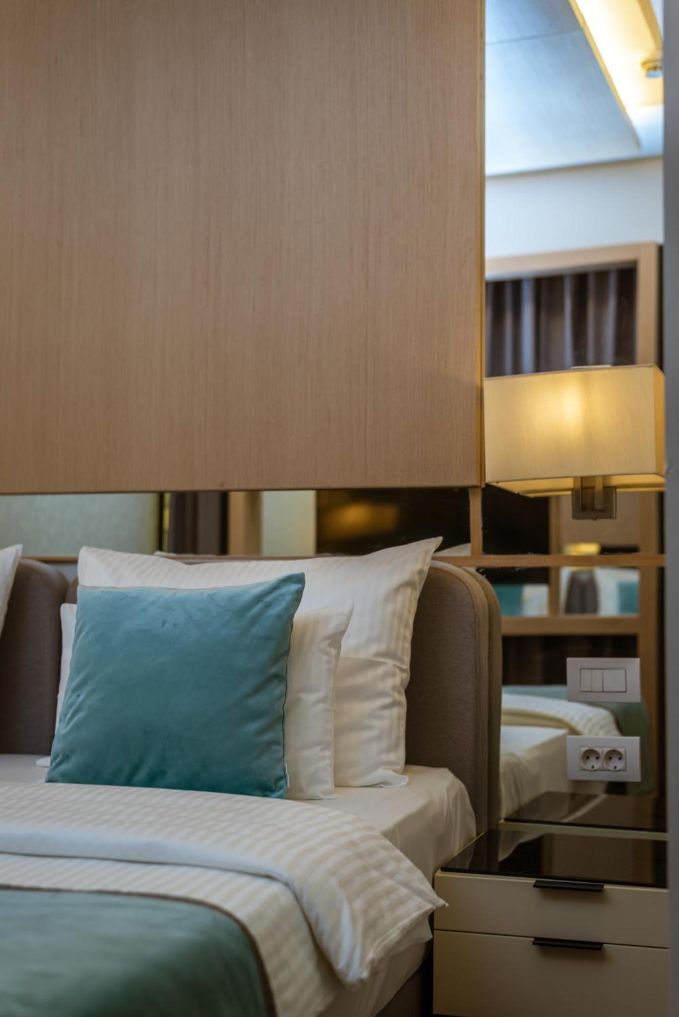 Imperial Conference & 5* Budua